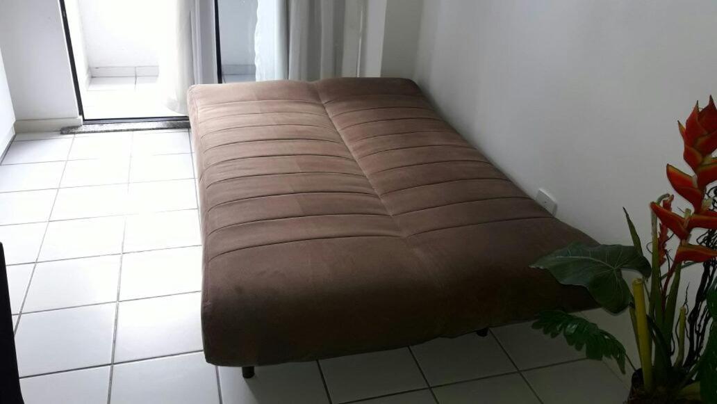 Na Beira Mar De Pajucara- Edif Neo- Apartamento Quarto E Sala- Tem Varanda - Vista Lateral Do Mar- Rua Julio Plech Filho 60 Esquina Com Avenida Doutor Antonio Gouveia - Consumo Eletrico E Pago No Ckeck-Out 1Kwh E 1,35 Reias Maceió Exteriér fotografie