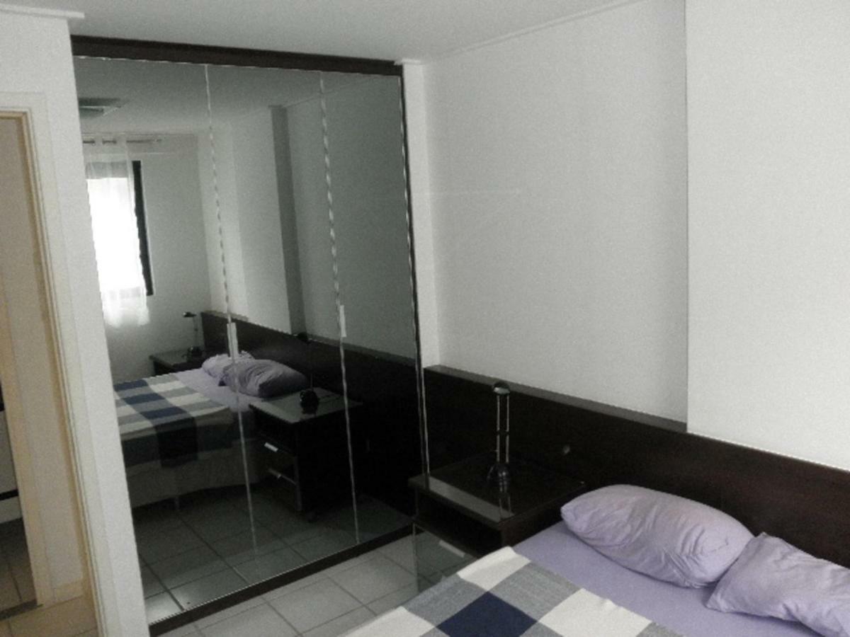 Na Beira Mar De Pajucara- Edif Neo- Apartamento Quarto E Sala- Tem Varanda - Vista Lateral Do Mar- Rua Julio Plech Filho 60 Esquina Com Avenida Doutor Antonio Gouveia - Consumo Eletrico E Pago No Ckeck-Out 1Kwh E 1,35 Reias Maceió Exteriér fotografie