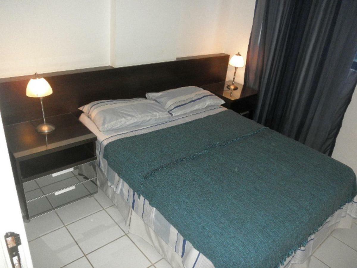 Na Beira Mar De Pajucara- Edif Neo- Apartamento Quarto E Sala- Tem Varanda - Vista Lateral Do Mar- Rua Julio Plech Filho 60 Esquina Com Avenida Doutor Antonio Gouveia - Consumo Eletrico E Pago No Ckeck-Out 1Kwh E 1,35 Reias Maceió Exteriér fotografie