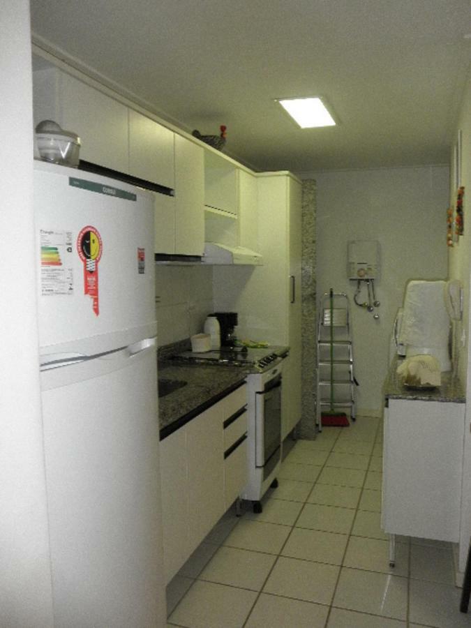 Na Beira Mar De Pajucara- Edif Neo- Apartamento Quarto E Sala- Tem Varanda - Vista Lateral Do Mar- Rua Julio Plech Filho 60 Esquina Com Avenida Doutor Antonio Gouveia - Consumo Eletrico E Pago No Ckeck-Out 1Kwh E 1,35 Reias Maceió Exteriér fotografie